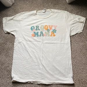Groovy Mama t-shirt